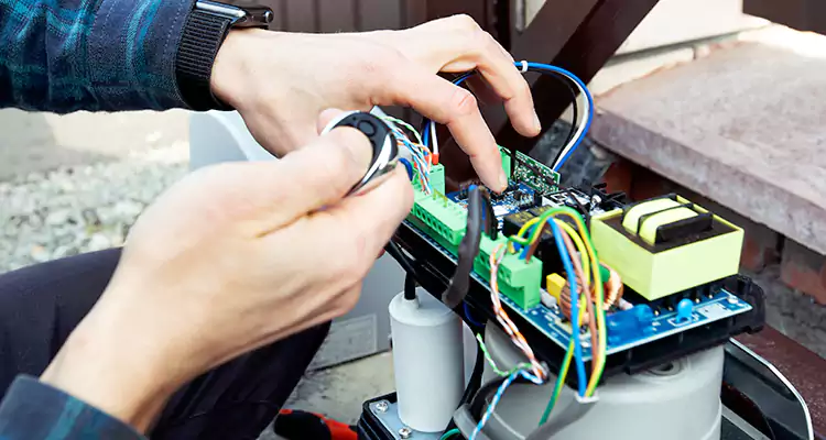 Automatic Driveway Gate Repair in Egypt Lake-Leto, FL