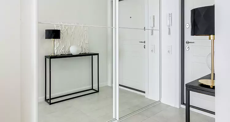 Mirrored Bifold Closet Doors Repair in Egypt Lake-Leto, FL