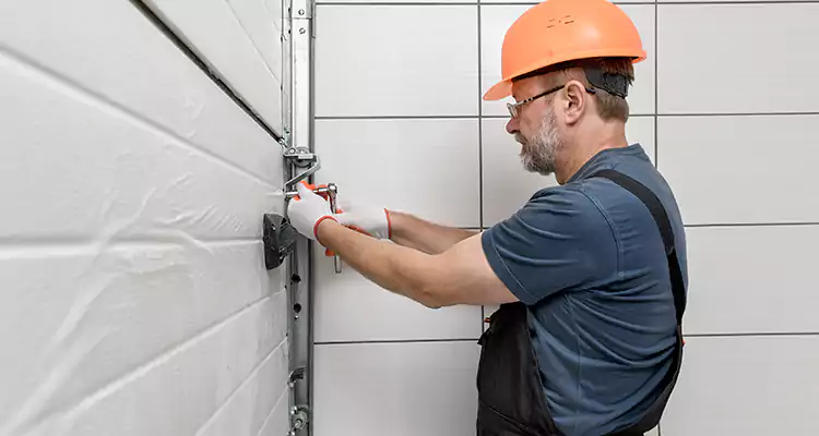 Emergency Garage Door Repair in Egypt Lake-Leto, FL