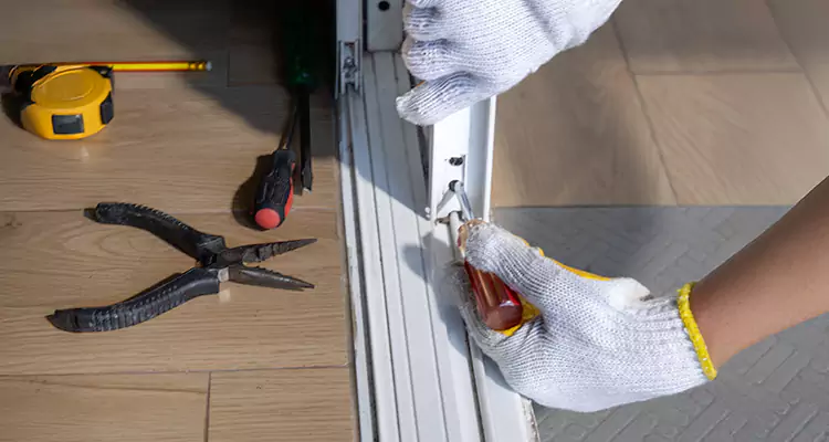 Screen Door Wheel Replacement in Egypt Lake-Leto, FL