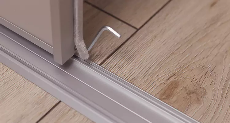 Squeaky Sliding Door Repair in Egypt Lake-Leto, FL