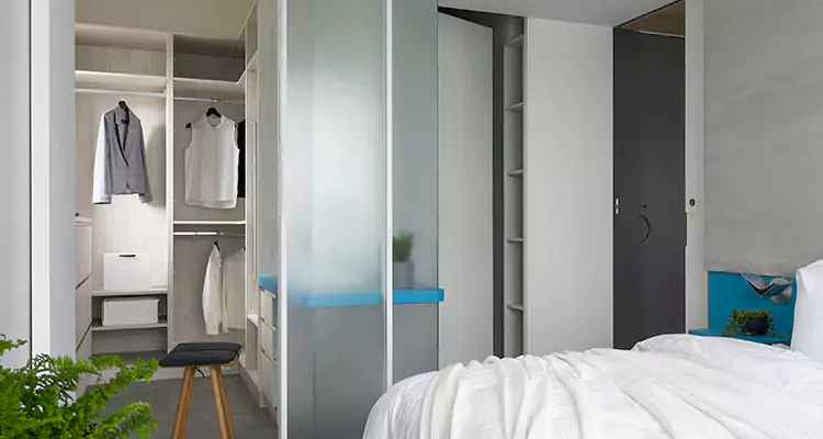 Closet Door Bi Fold Installation in Egypt Lake-Leto, FL