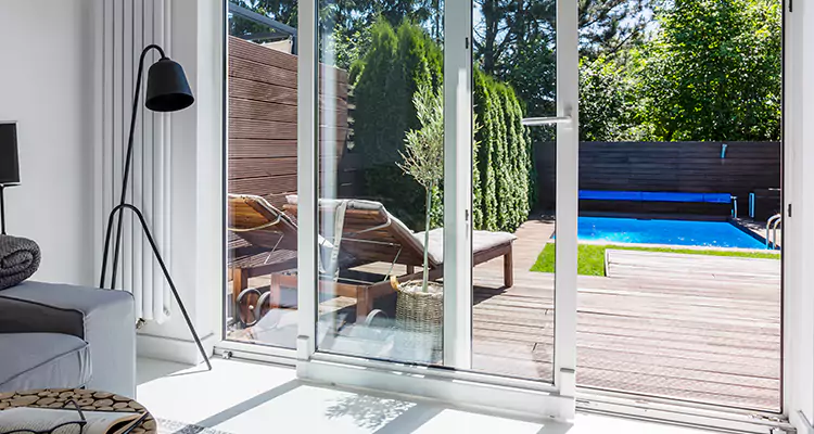 Fixing A Sliding Screen Door Roller in Egypt Lake-Leto, FL